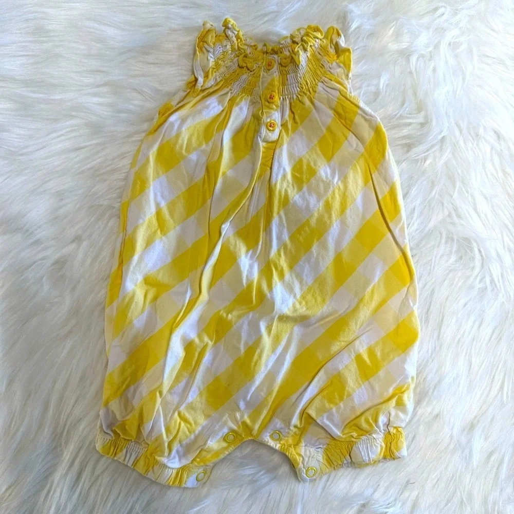 5/$30 Carter’s Baby Girl 6m Bubble Romper